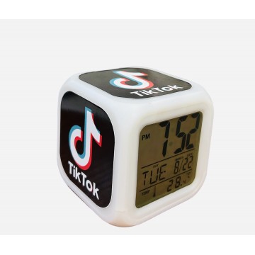 RELOJ DESPERTADOR CON ALARMA Y LUCES LED TIK TOK