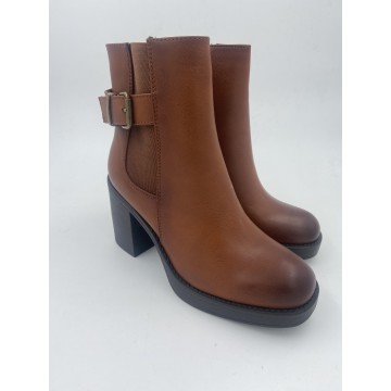 BOTIN CON TACON MATERIAL 7934