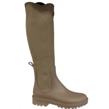 BOTA ALTA TIPO CALCETIN  18200