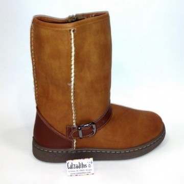 Botas de color cuero unisex...