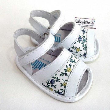Sandalias de piel napa...