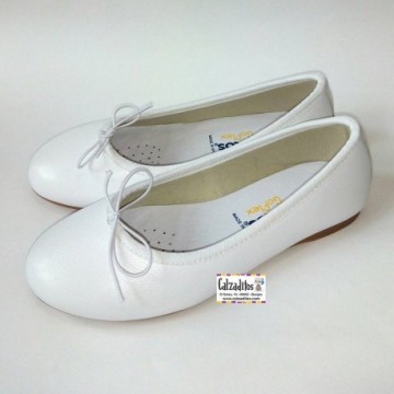 Bailarinas de piel blanca...