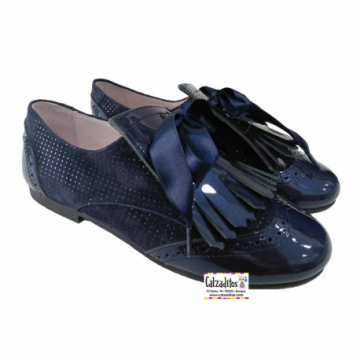 Zapatos blucher en charol...