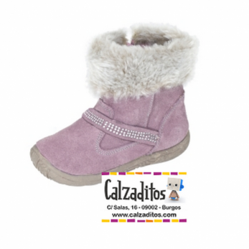 Botines en serraje vino con...