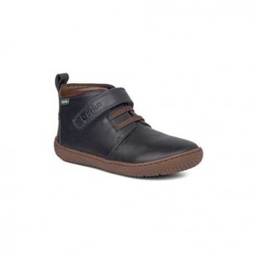 Botas de piel para niño...