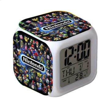 RELOJ DESPERTADOR CON ALARMA Y LUCES LED NINTENDO NEGRO Y BLANCO