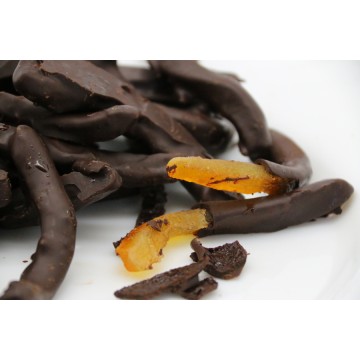 TIRAS DE NARANJA BAÑADAS EN CHOCOLATE NEGRO