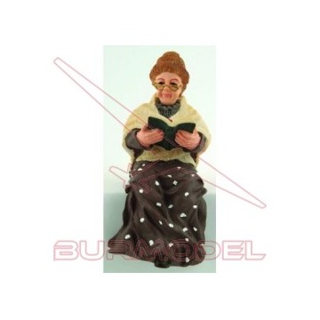 Abuela sentada resina