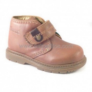Botas de piel color camel...