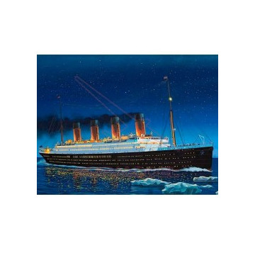 Maqueta R.M.S. Titanic 1:700