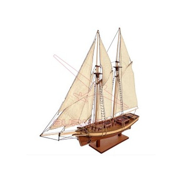 Maqueta barco Mistral 1/80...