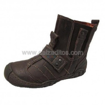 Botas de piel de caña baja...