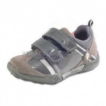 Zapatos-deportivos de niño...