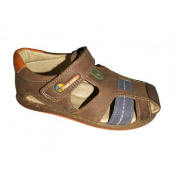 Sandalias de piel marrón...