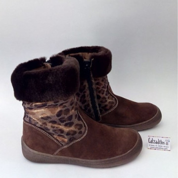 Botas de piel serraje...