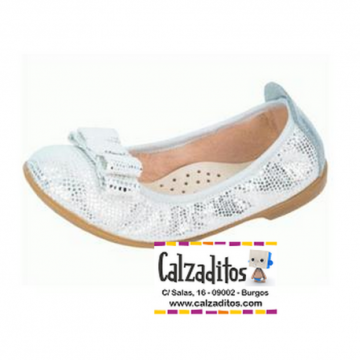 Bailarinas en piel de color...