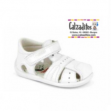 Sandalias de piel para niño...