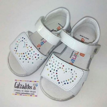 Sandalias de niña en piel...