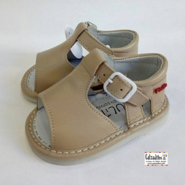 Sandalias para bebé en piel...