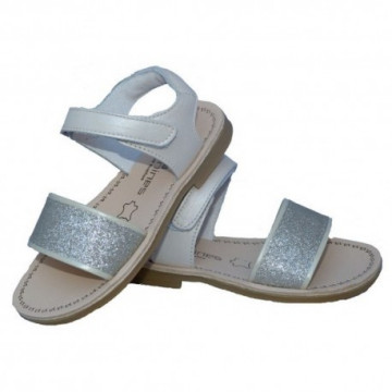 Sandalias para niña en piel...