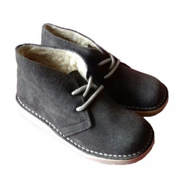 Botas tipo safari en piel...