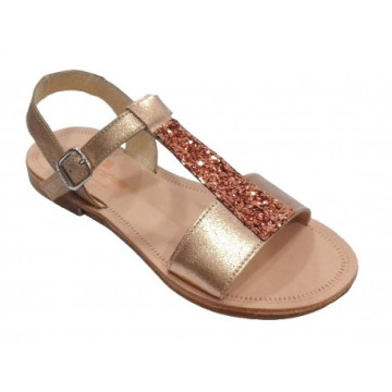 Sandalias de niña en piel...
