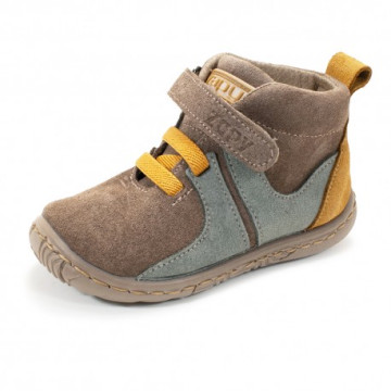 Botas para niño en serraje...