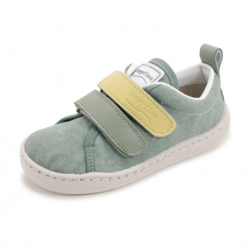 Zapatillas infantiles...
