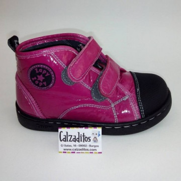 Botas tipo basket con...