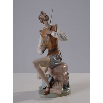 Porcelana de LLadró. Figura de porcelana de Don Quijote de la mancha.  1986